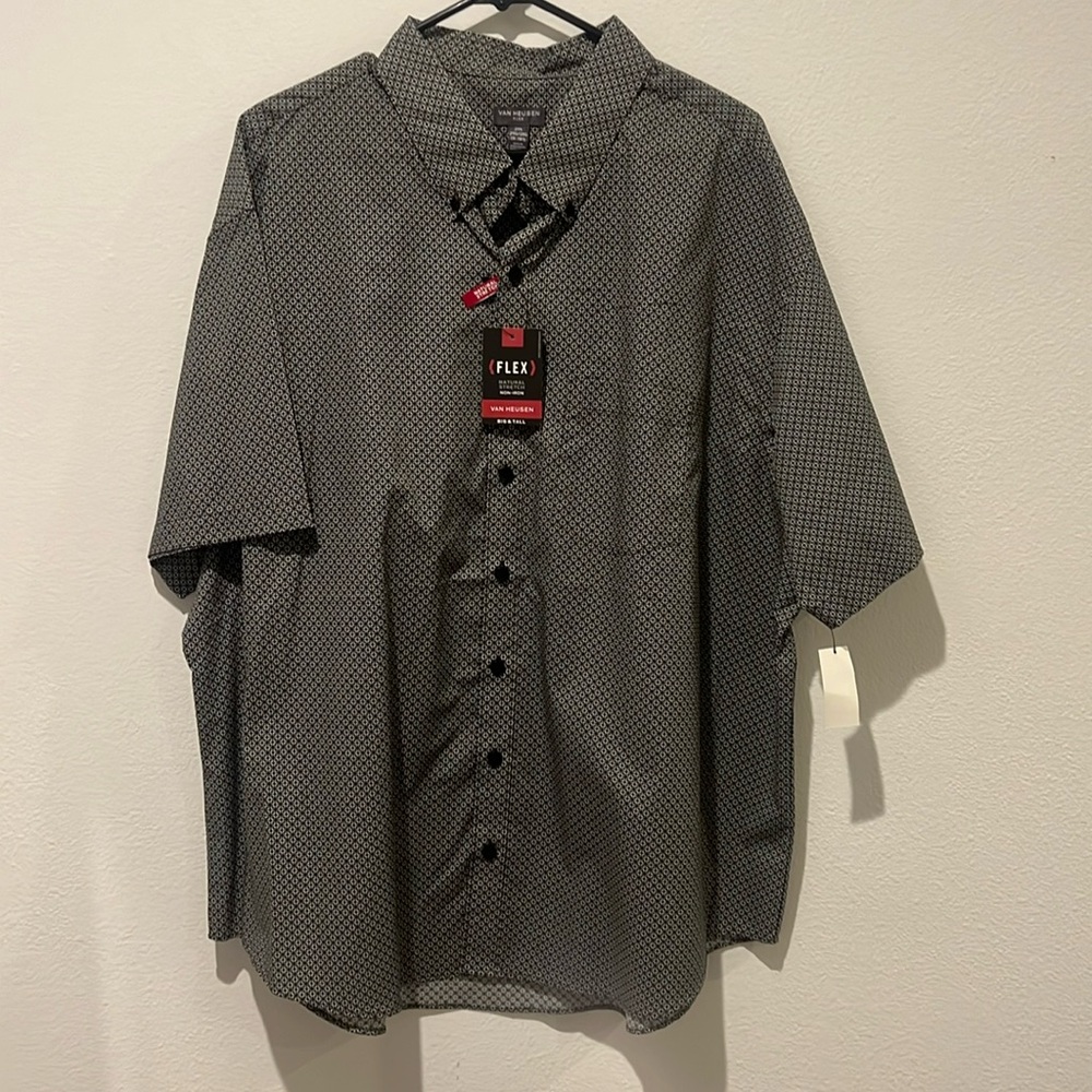 NWT Van Heusen Black and White Abstract Print Button Down Size XXL